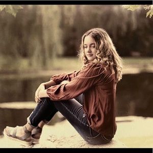 Meet your Posher, Emerson